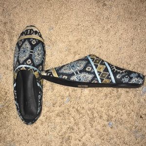 urban outfitters mules